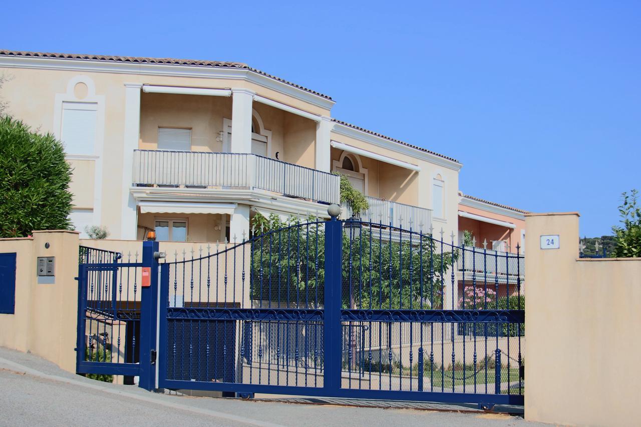 Appartement Les Pins Bleus A8 Sainte-Maxime Exterior photo